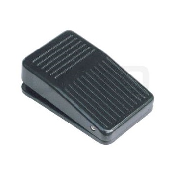 CFS-01 Plastik Pedal 1,50m Kablolu